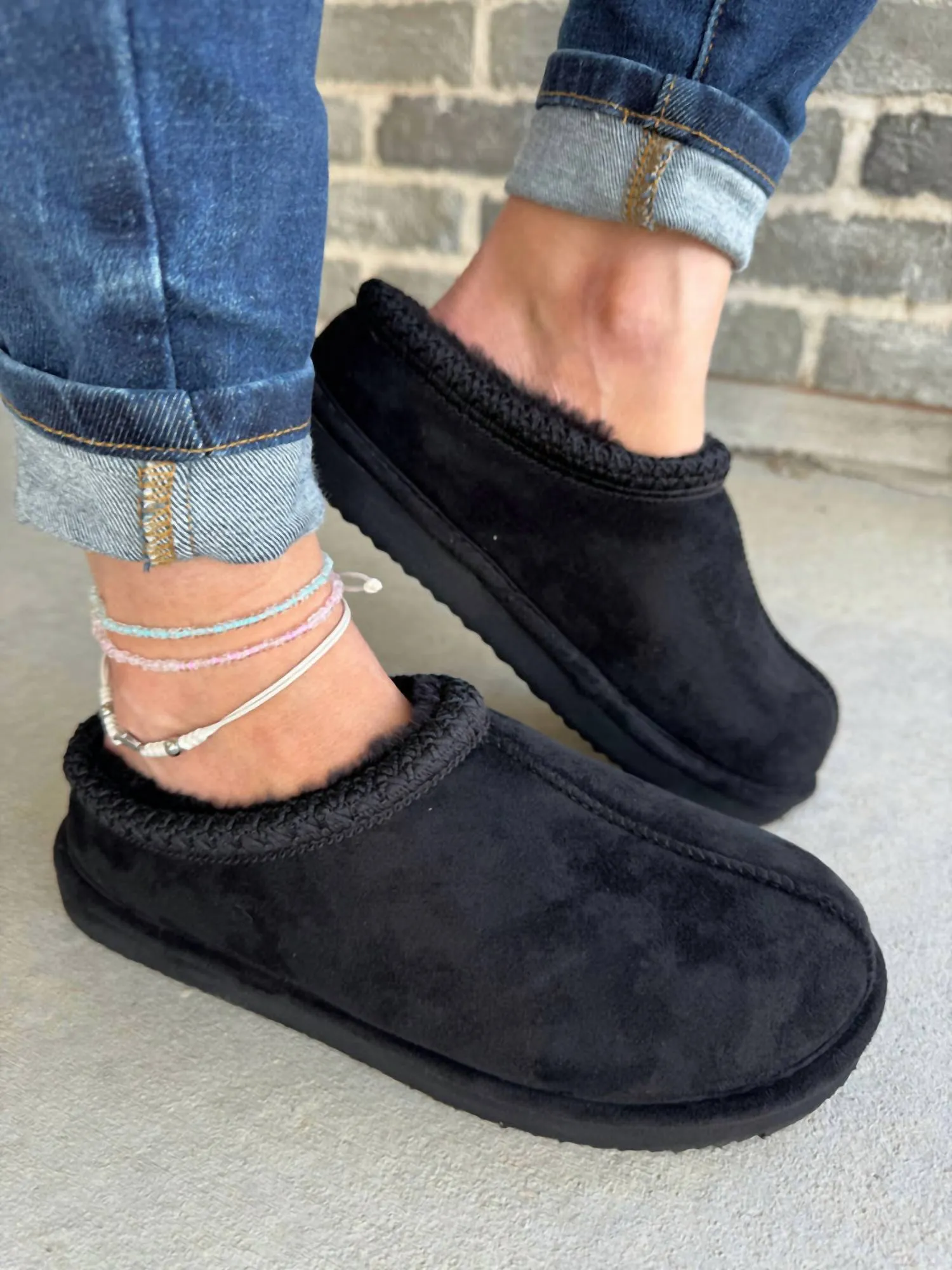 Cheers Platform Slipper In Black