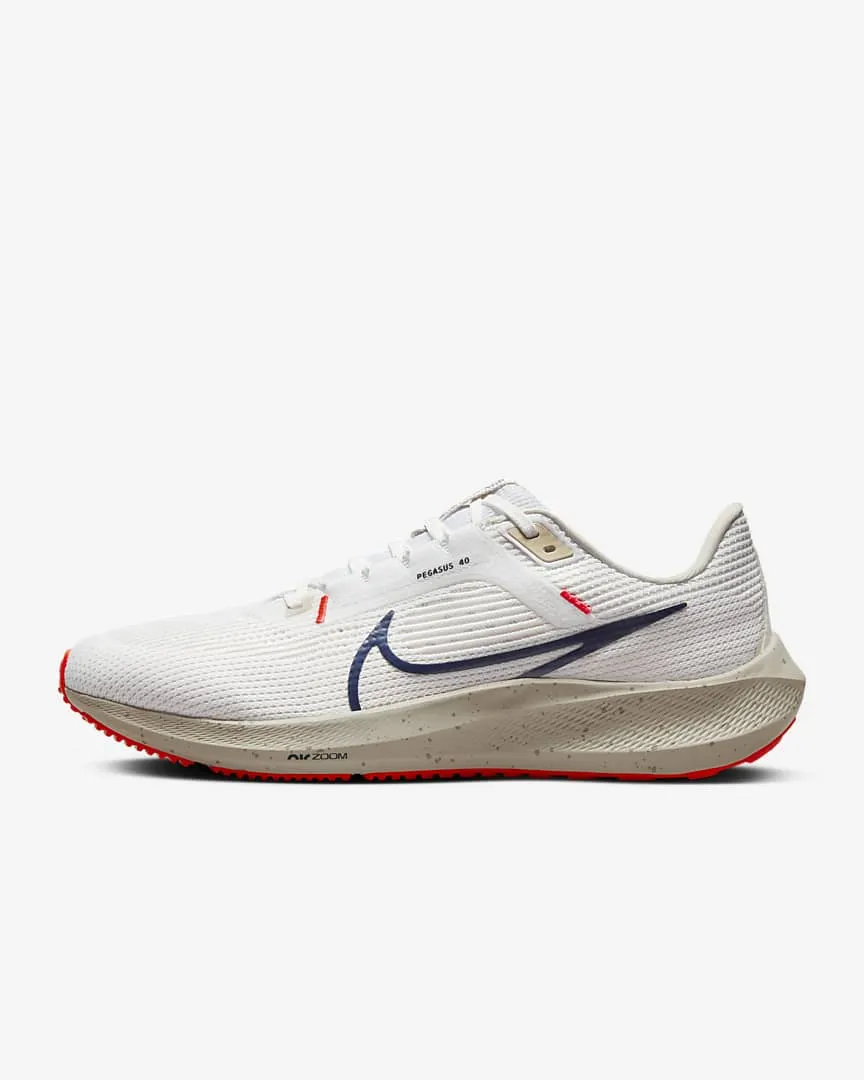 Nike Men's Pegasus 40 (SALE)