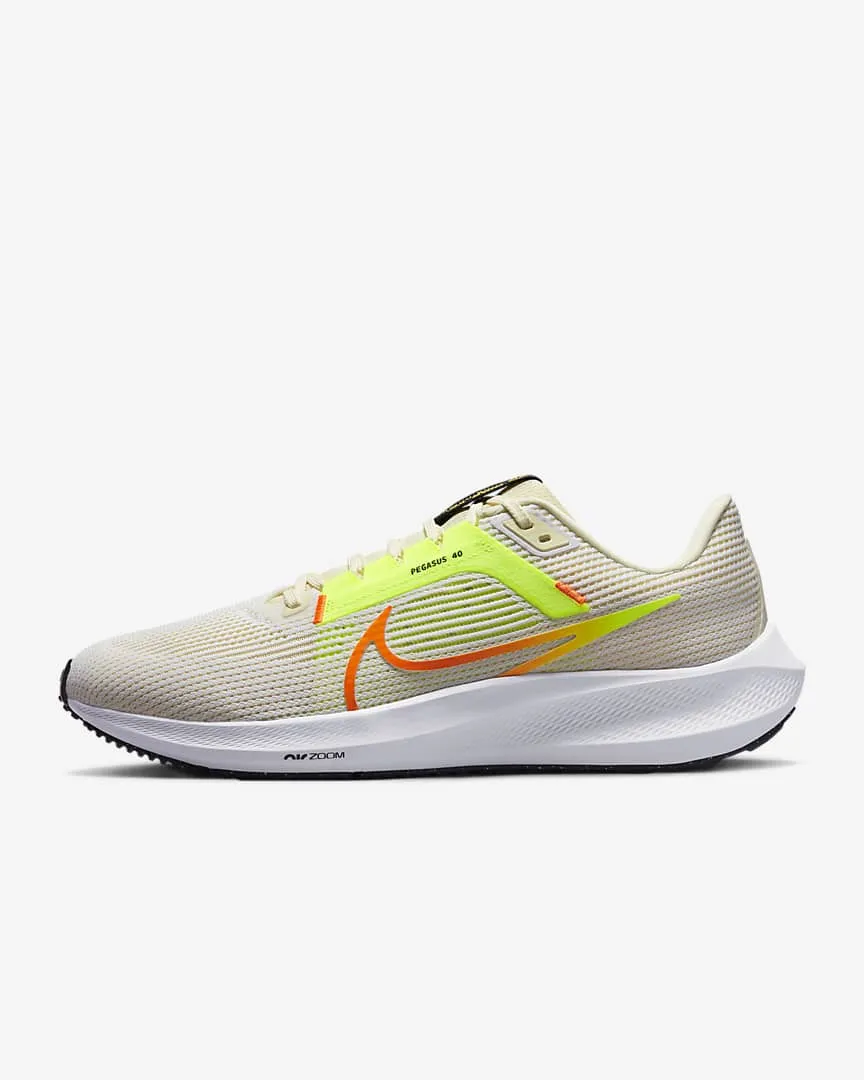 Nike Men's Pegasus 40 (SALE)
