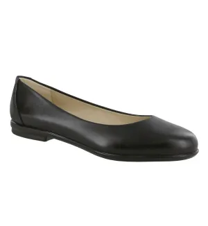 Women's Scenic Ballet Flat - Double Wide In Black